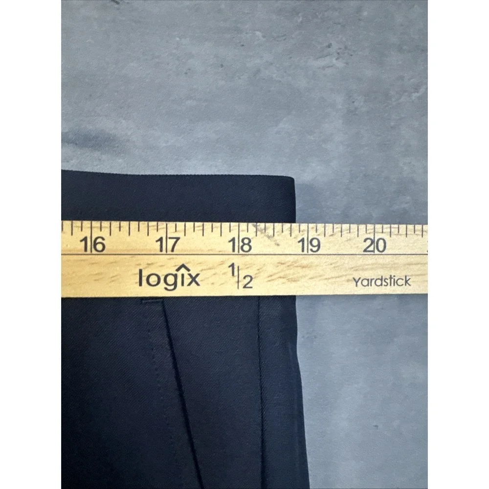 NWT Greg Norman navy blue performance golf shorts Flat Front Smooth Fabric S36